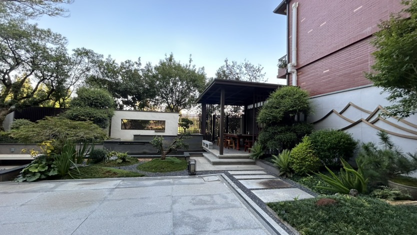 7室2廳3陽(yáng)臺(tái) 滇池衛(wèi)城悅湖郡別墅臥室