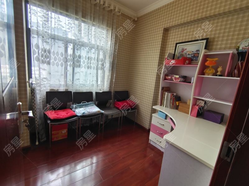 3室2廳1陽(yáng)臺(tái) 未名城A2臥室