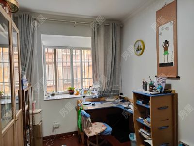 3室2廳1陽(yáng)臺(tái) 大東新村14號(hào)