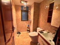 4室2廳2陽(yáng)臺(tái) 金域緹香衛(wèi)生間