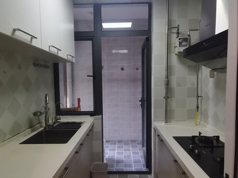 2室2廳1陽臺 融城優(yōu)郡廚房