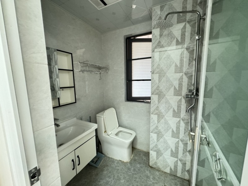 2室2廳1陽(yáng)臺(tái) 恒大云報(bào)華府衛(wèi)生間