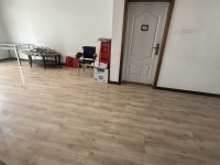 4室2廳2陽臺 愛地花園客廳