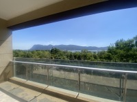 5室3廳2陽臺(tái) 華夏四季二期客廳