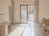 3室2廳1陽(yáng)臺(tái) 盛高大城一期客廳