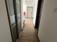 4室2廳2陽臺 愛地花園門廳