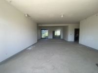 5室3廳2陽臺(tái) 華夏四季二期客廳