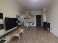 2室2廳1陽臺 融城優(yōu)郡客廳