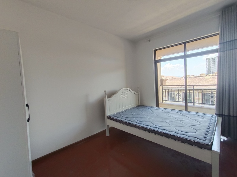 3室2廳3陽臺 西南海F地塊臥室