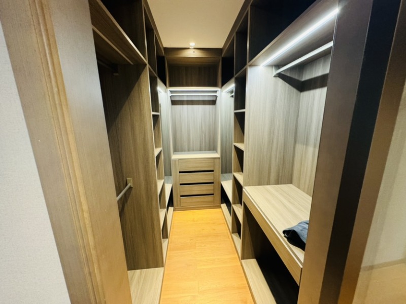 4室2廳2陽臺 華夏四季一期臥室