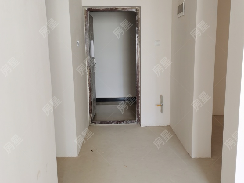 3室2廳1陽臺(tái) 天宇瀾山門廳