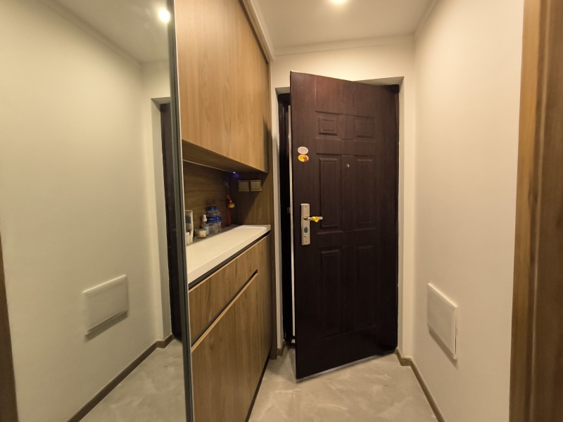 4室2廳2陽臺(tái) 俊發(fā)城茉莉苑門廳