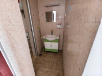 2室2廳1陽臺(tái) 候谷花園衛(wèi)生間