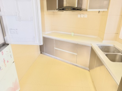 2室2廳1陽臺(tái) 上游水岸二期