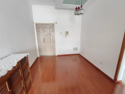 2室2廳1陽(yáng)臺(tái) 春之城