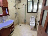 3室2廳 俊發(fā)盛唐城衛(wèi)生間