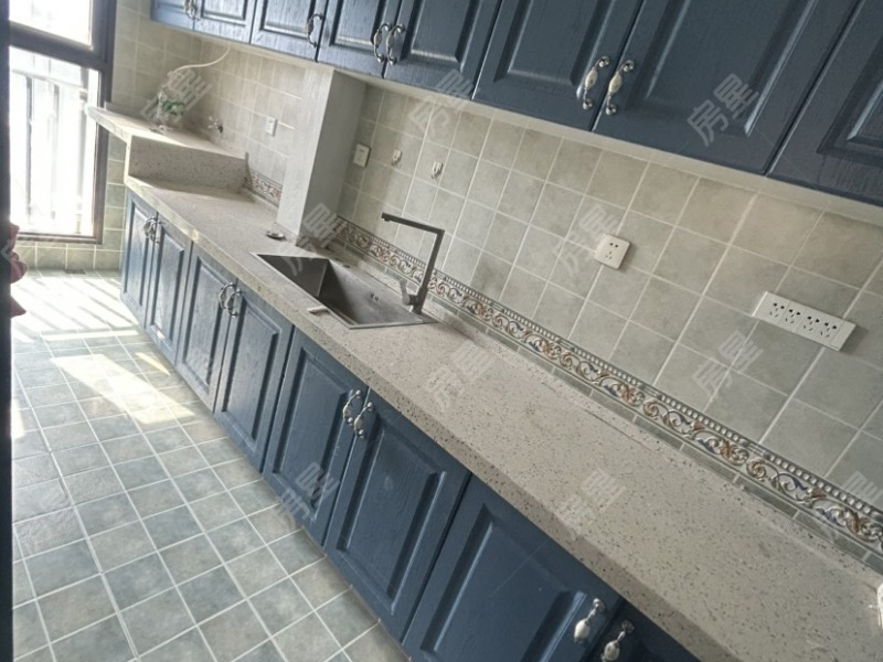 2室2廳1陽臺(tái) 中鐵水岸青城A1地塊廚房