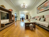 4室2廳1陽(yáng)臺(tái) 拓東大城二期客廳