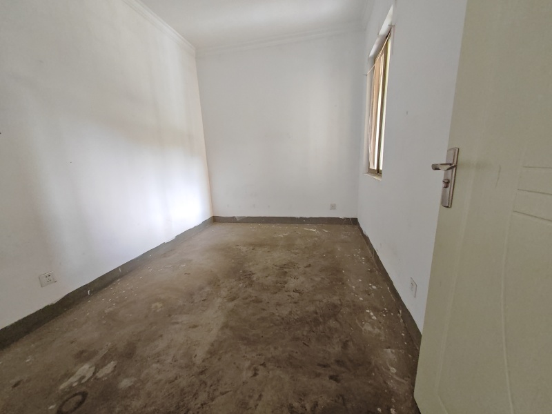 2室2廳1陽臺 云嶺天驕臥室