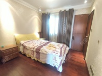 4室2廳2陽臺 香檳小鎮(zhèn)別墅臥室