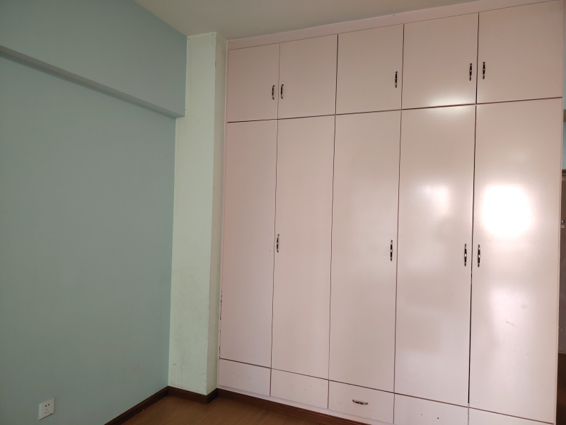 1室1廳 中環(huán)金界客廳