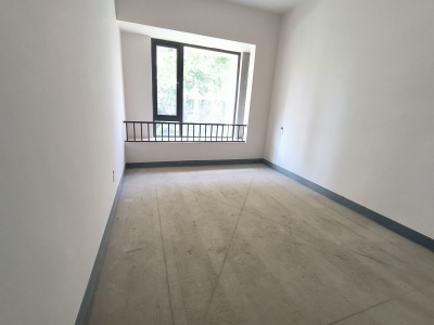 4室2廳2陽(yáng)臺(tái) 金科江湖海