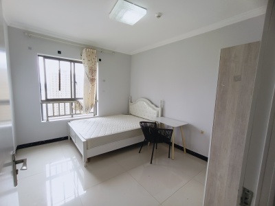 2室1廳1陽臺 溪畔麗景