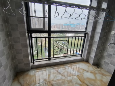 2室1廳1陽臺 恒大云報華府