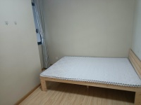 2室2廳2陽臺 譽(yù)峰峰景臥室