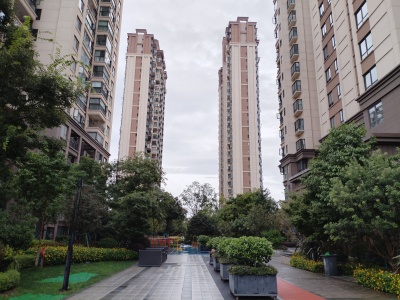 4室2廳2陽臺 萬科翡翠濱江三期