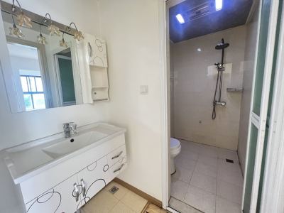 2室2廳1陽臺(tái) 濱江俊園回遷組團(tuán)