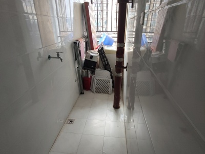 1室2廳1陽臺 俊發(fā)盛唐城