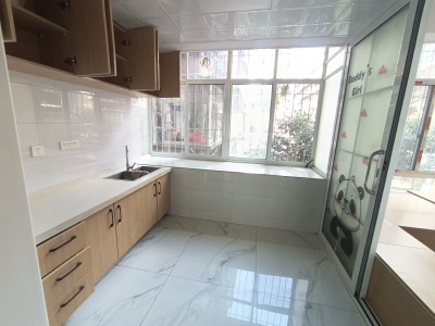 3室2廳1陽臺(tái) 麻線營小區(qū)