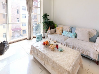 2室2廳1陽(yáng)臺(tái) 五大洲別樣院景