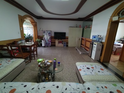 4室2廳1陽臺 金星小區(qū)