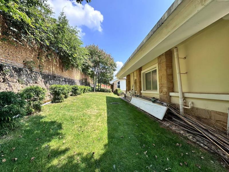 4室3廳2陽臺 陽光高爾夫別墅別墅自家花園