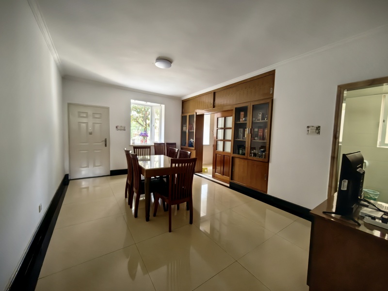 6室3廳2陽(yáng)臺(tái) 佳園上居別墅餐廳