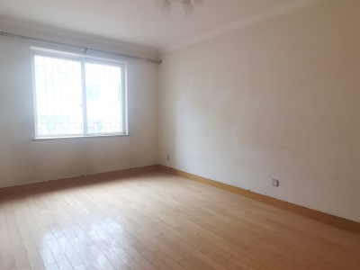 3室2廳1陽臺 恒信花園