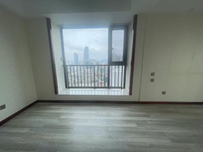 3室1廳1陽臺(tái) 云路中心青瓷大宅