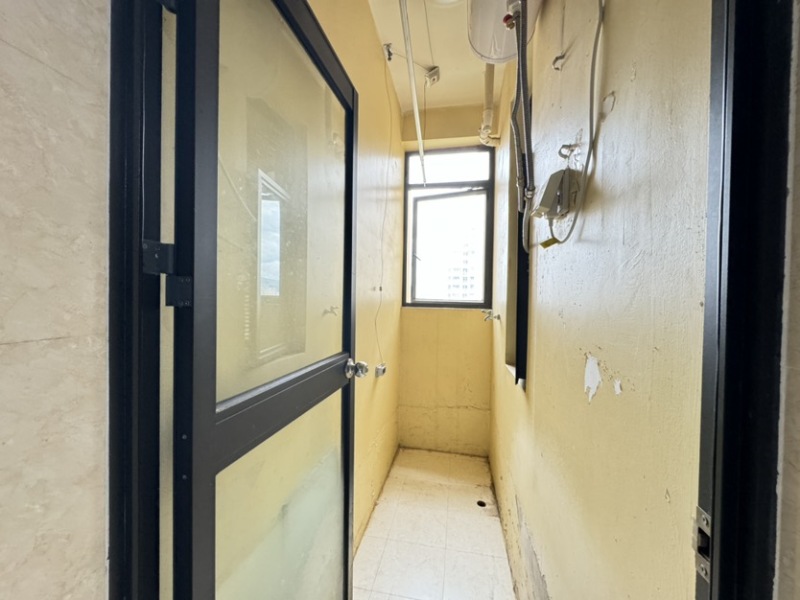 3室1廳1陽臺 南亞未來城陽臺