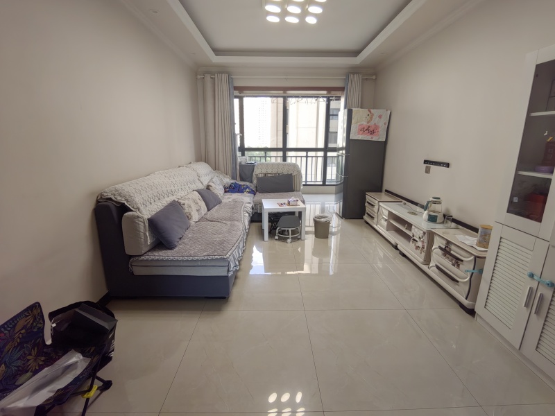 2室2廳1陽(yáng)臺(tái) 融創(chuàng)春風(fēng)十里A10地塊客廳