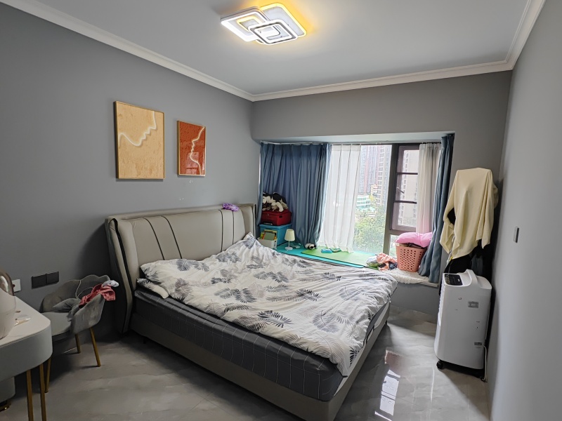 3室2廳1陽臺(tái) 招商雍和府一期臥室