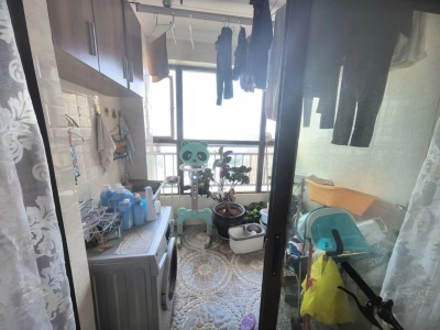 2室2廳3陽臺(tái) 紅星國(guó)際紫郡陽臺(tái)