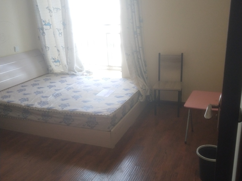 6室3廳3陽臺(tái) 南方公園臥室