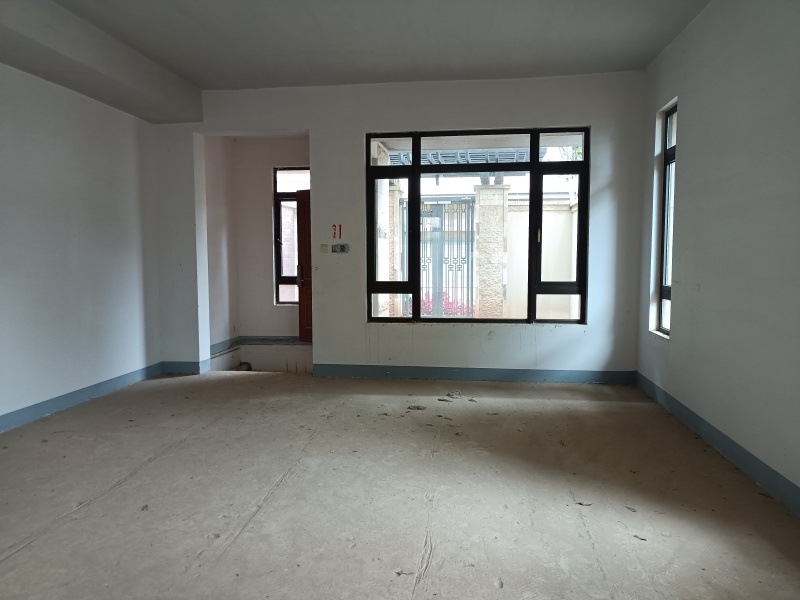 5室2廳2陽臺 昆明恒大云璽別墅客廳