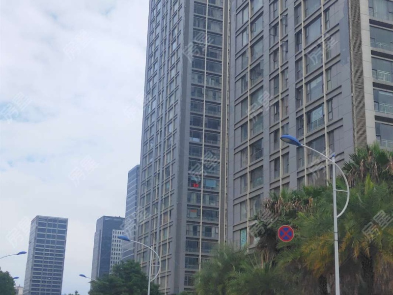 147㎡ 国际银座写字楼外景图