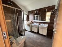 4室3廳2陽臺 陽光高爾夫別墅別墅衛(wèi)生間