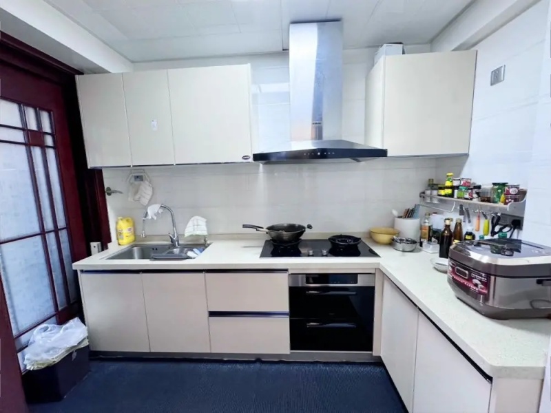 3室2廳 溪畔麗景廚房