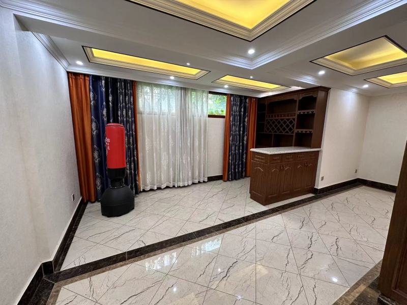 6室2廳1陽臺 立欣洲別墅客廳