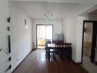 3室2廳2陽臺(tái) 恒安新鄰居客廳